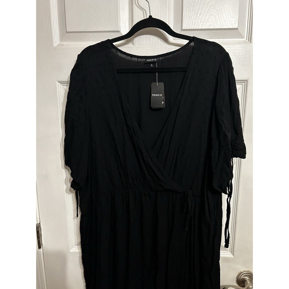 NWT Torrid 4 Dress 26 Midi Swiss Linen Surplice Wrap Dress V-Neck Wrap Tie Black - Picture 2 of 16